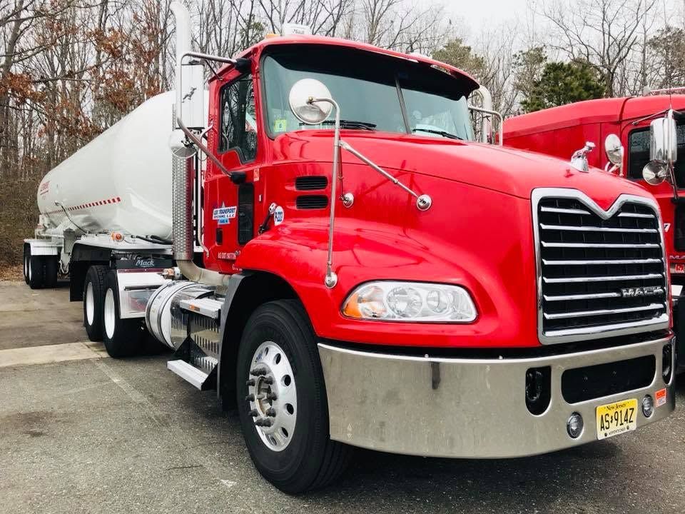 Lee Transport Mack cab